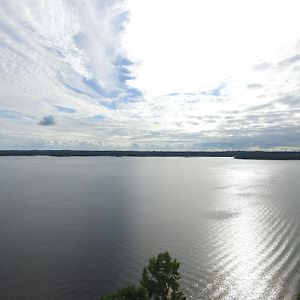 Stoco Lake Lodge